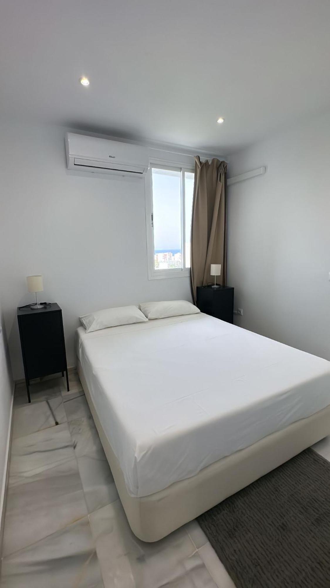 Apt Buenavista En Torremolinos Increibles Vistas Hacia Malaga 5Min Del Centro Y De La Playa Chambre photo